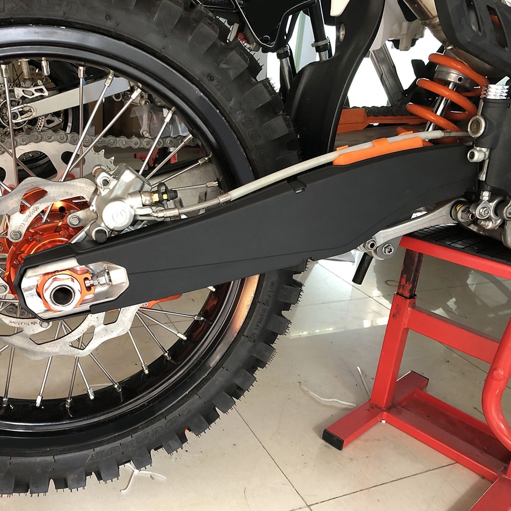 Ktm 690 swingarm cover online