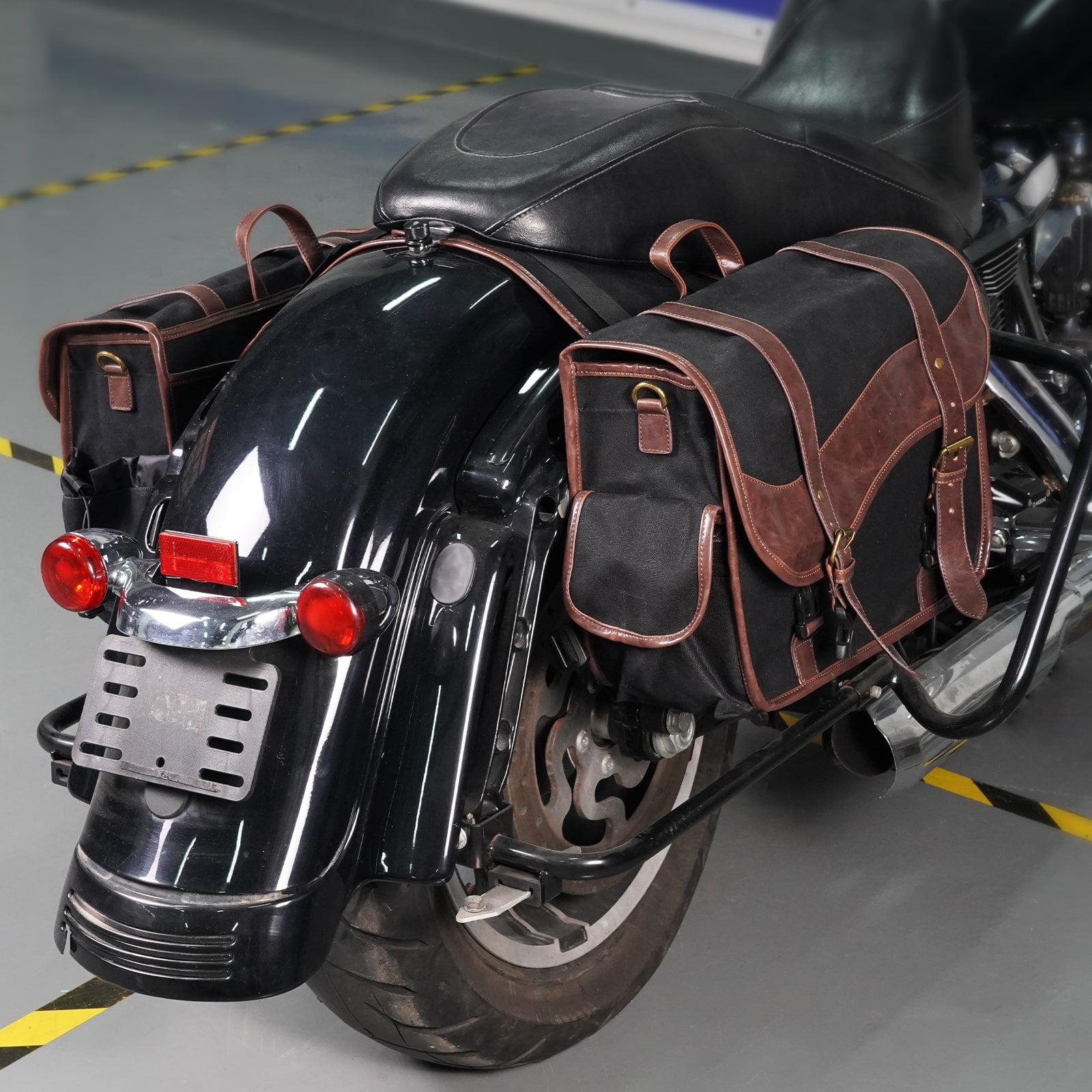 Hard saddlebags for on sale heritage softail classic